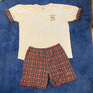 Vintage Women’s embroidered PA State Police shirt set
Size X-LARGE